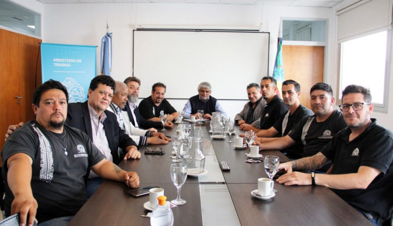 El Gobierno de la provincia de Buenos Aires convoca a los trabajdores de Fate