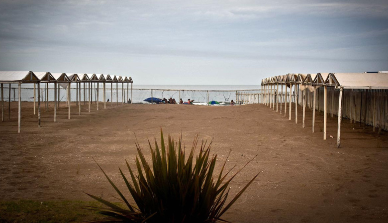 Turismo en crisis: la Provincia perdió más de 1 millón de visitantes desde que asumió Milei