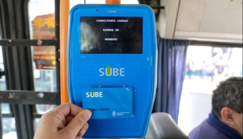 El boleto mínimo de colectivo en el AMBA sube a $700 desde este lunes