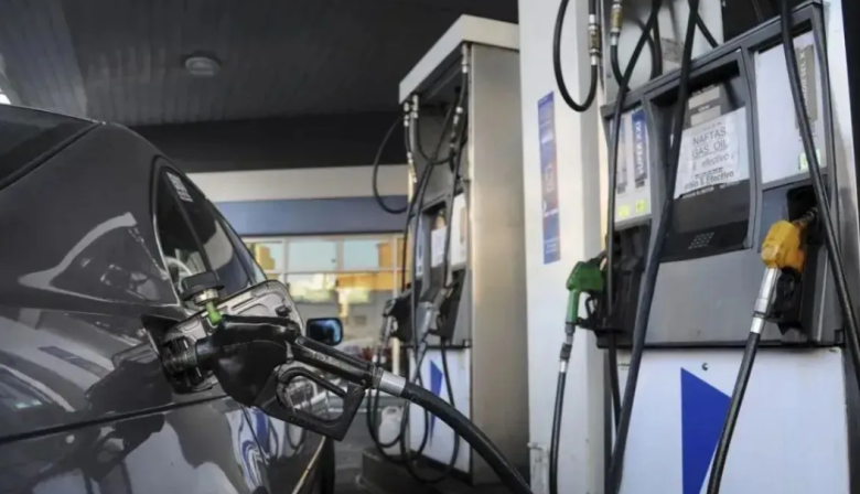 Pinamar eliminó la tasa vial del 3% que se aplicaba al combustible