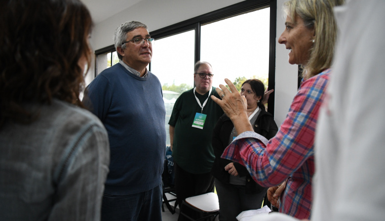Javier Rodríguez advirtió que cerraron más de mil tambos en dos años