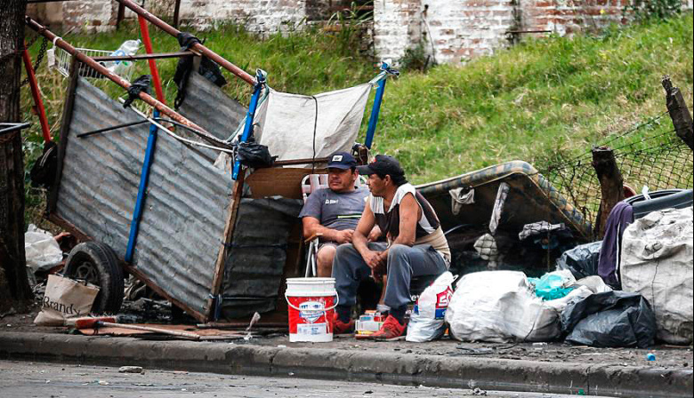 Según el INDEC, la pobreza bajó al 28,2% en el segundo semestre de 2025