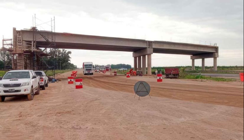 Paralizan obras en la Ruta 5 y despiden a más de 60 trabajadores