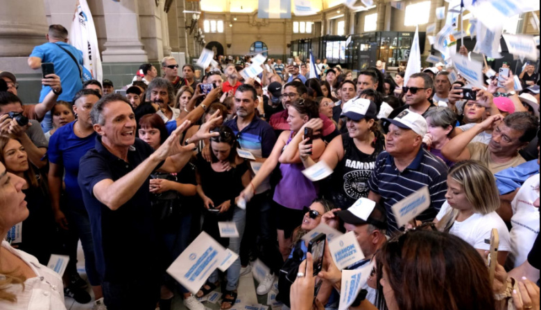 Katopodis y los intendentes van a Economía con un reclamo que puede tensar todo