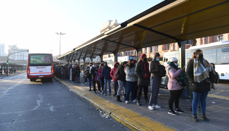 Sin acuerdo con Nación, los colectivos siguen con frecuencias reducidas