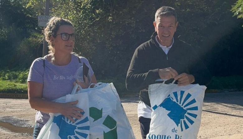 Campaña ambiental en Roque Pérez: entregan ecocestos y promueven el reciclado