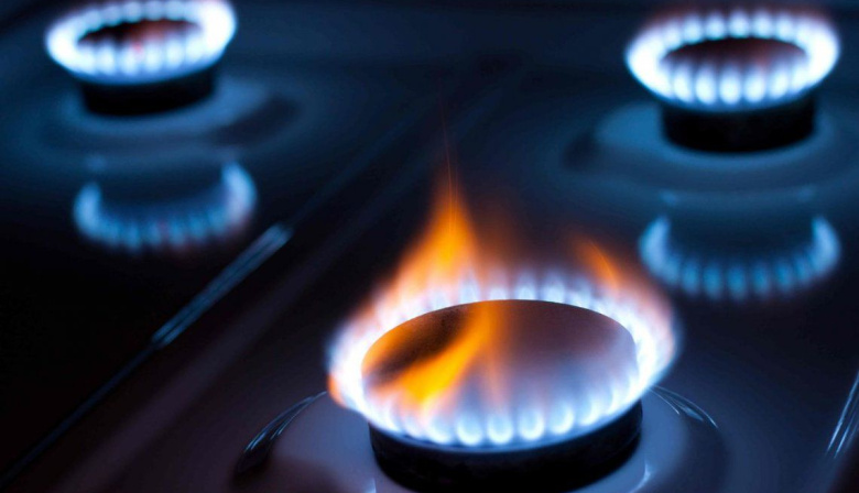 Milei sube el subsidio al gas: quiénes cobran el extra de mayo