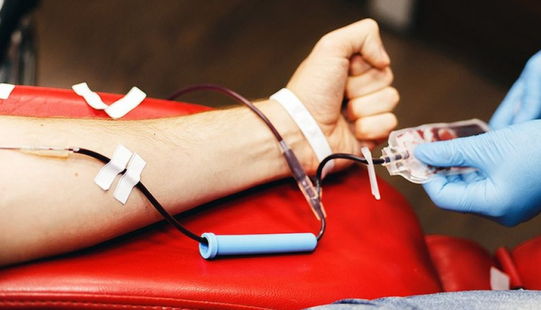 Salud cambió la donación de sangre: qué pasa con los dadores familiares