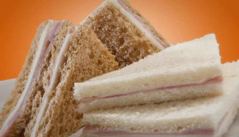 Alberti recibe la Fiesta de la Harina con un sándwich gigante