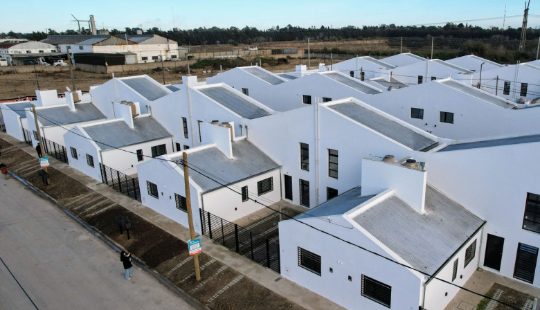La Provincia abrió un plan para regularizar cuotas de viviendas HogarBA