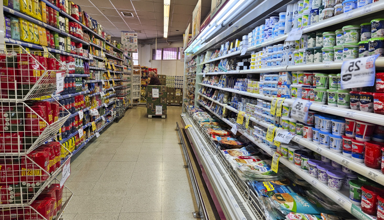 LLA presentó un proyecto para derogar la ley bonaerense que regula hipermercados