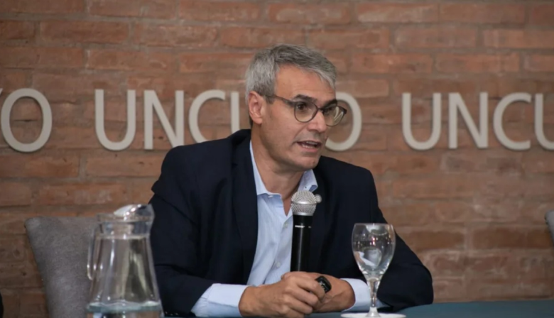 La UNS fijó postura por el caso de la nutria y aclaró que no puede aplicar sanciones