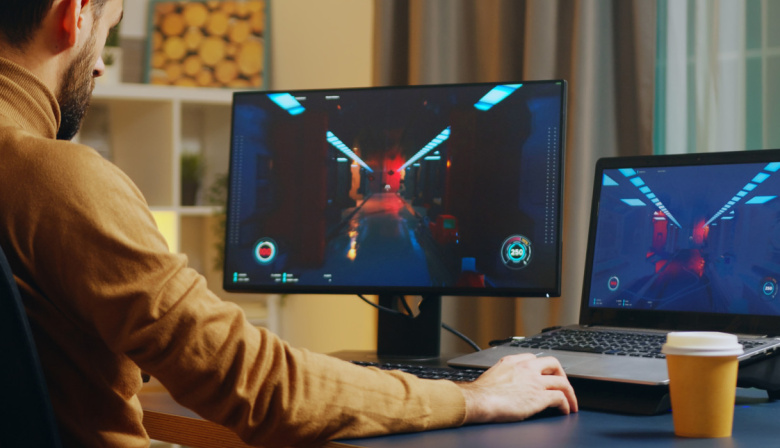 Kicillof apuesta a los videojuegos y reabre la polémica por los fondos