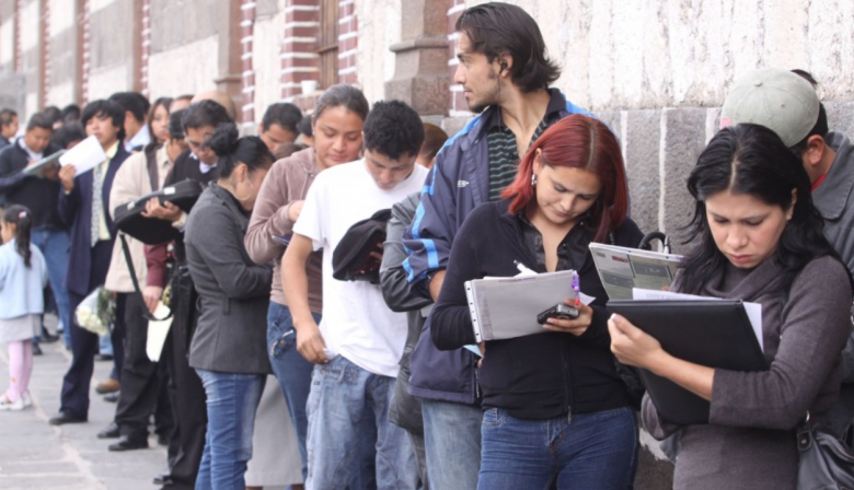Casi 97 mil empleos menos en un año: el dato que contradice el discurso de recuperación