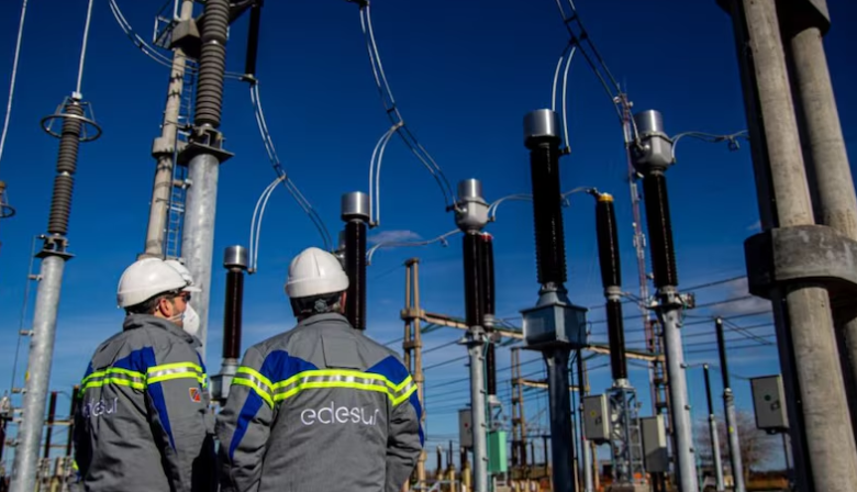 Más de 30 mil usuarios sin luz por un apagón en el sur del AMBA