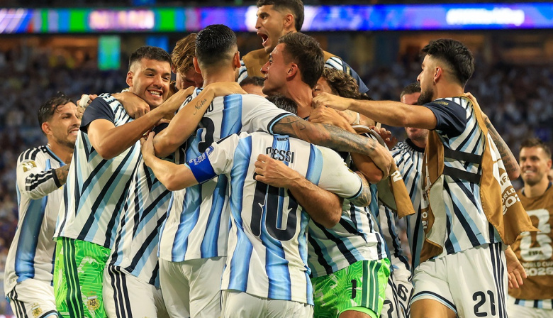 Argentina logró una remontada histórica ante Egipto y se metió en los cuartos de final