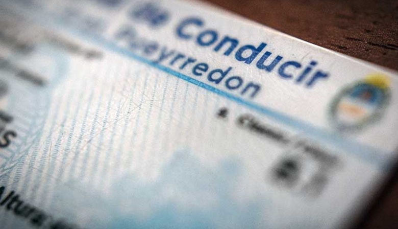 Cambian las licencias de conducir en Buenos Aires: quiénes deberán hacer nuevos exámenes