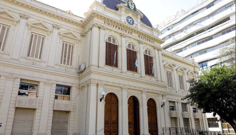 El Gobierno ratificó que las universidades le pueden cobrar a los extranjeros