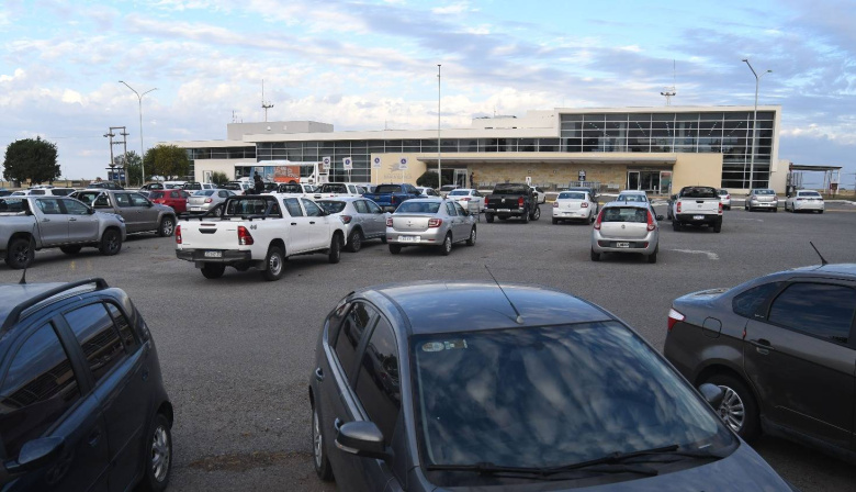 Bahía Blanca: lanzaron un proyecto para transformar el estacionamiento del Aeropuerto