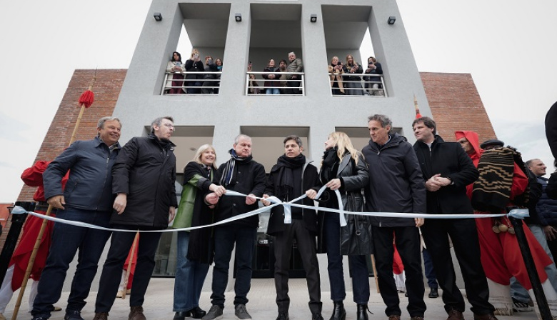 Kicillof inauguró la Casa de la Provincia en Monte con una inversión de $2.640 millones