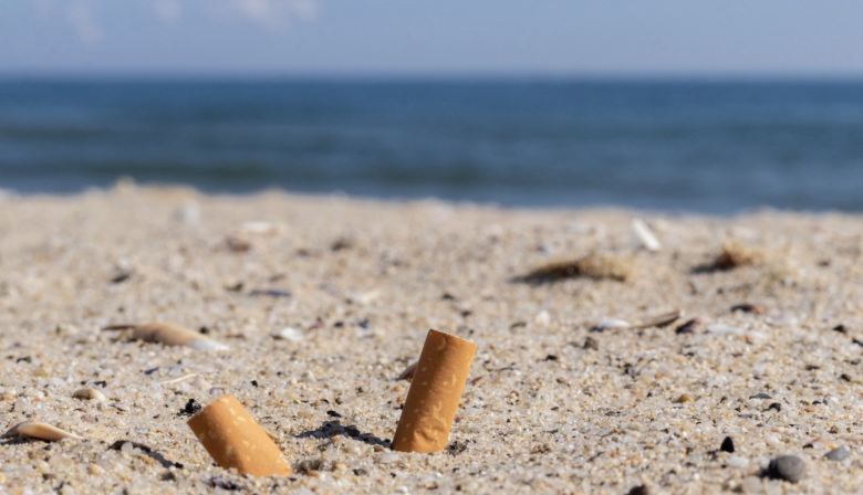 Buscan prohibir el cigarrillo en todas las playas de la provincia de Buenos Aires