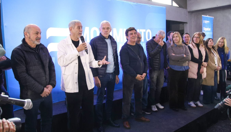 El kicillofismo se reunió en Saladillo y respaldó a Kicillof rumbo a 2027