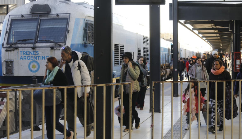 Demoras en el Mitre, el Roca y el Sarmiento: qué pasa con los trenes del AMBA