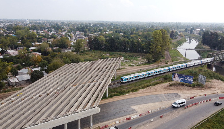 Juntan firmas para pedir que se reanuden las obras de la Autopista Presidente Perón