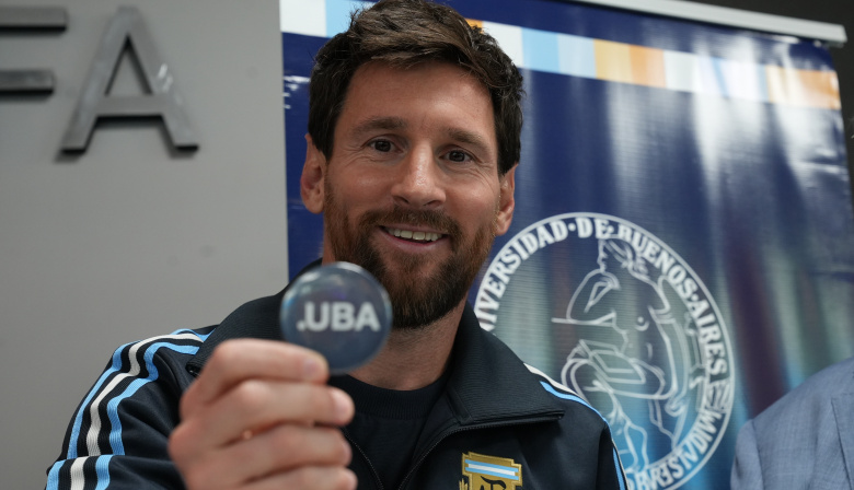 La UBA distinguió a Lionel Messi con el Doctorado Honoris Causa