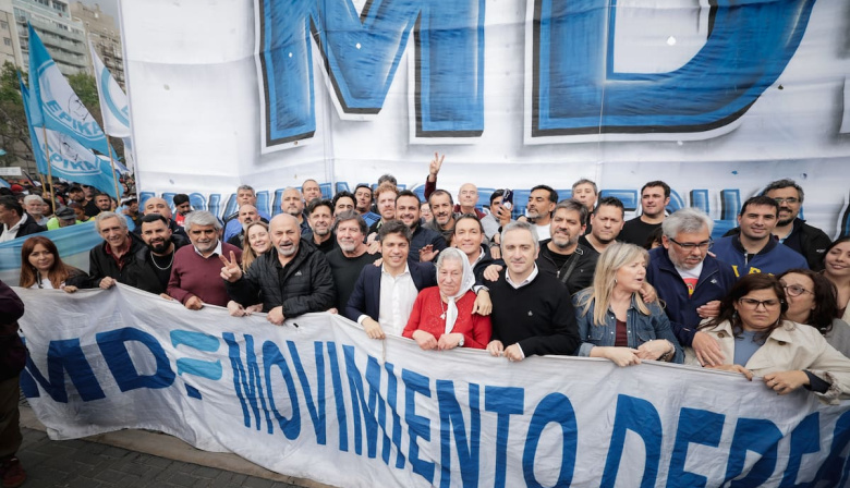 Kicillof, el único gobernador en la Marcha Federal: "Defender la Universidad es defender el futuro del país"