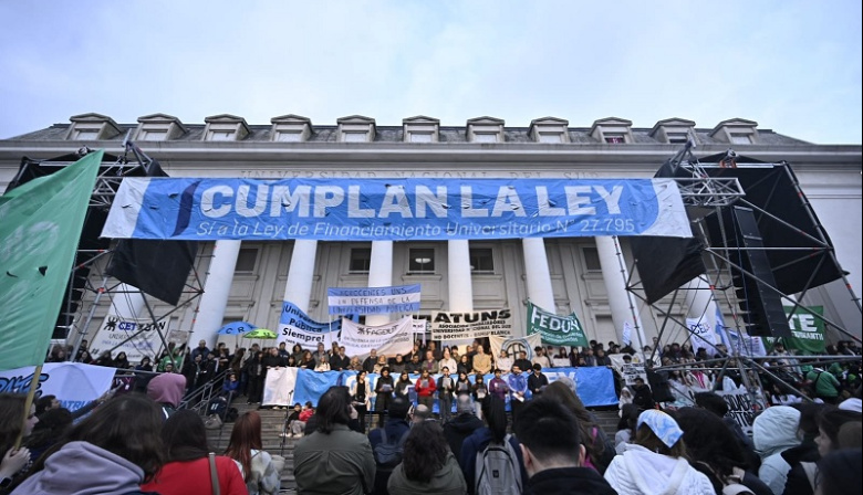 Quinta Marcha Federal en Bahía Blanca: miles exigieron aplicar la ley de financiamiento