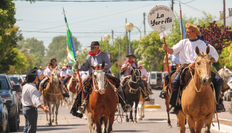 Fiesta del Cantón, torta negra y termas: Tapalqué festeja sus 163 años a lo grande