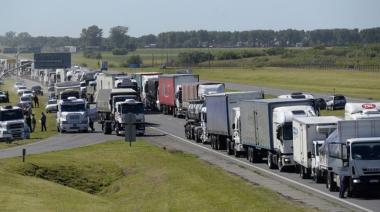 Transportistas realizarán un paro el lunes con cortes en toda la provincia