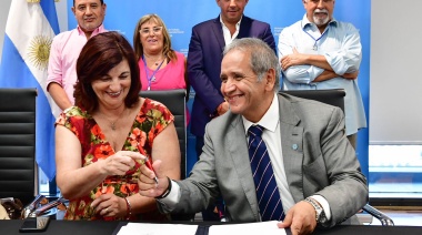Bancarios acordaron un aumento salarial del 66% 