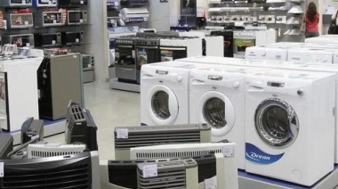 Congelan precios de celulares, electrodomésticos, ropa y motos