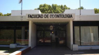 En la Facultad de Odontología crecen las denuncias en las redes sociales y apuntan a varios docentes por abuso sexual y maltratos