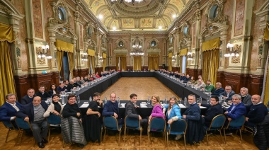 Intendentes se reunieron con Kicillof y abordaron los temas de salarios, obras y aguinaldo
