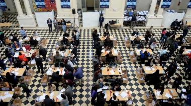 Pinamar y 25 de Mayo siguen esperando los resultados del escrutinio definitivo