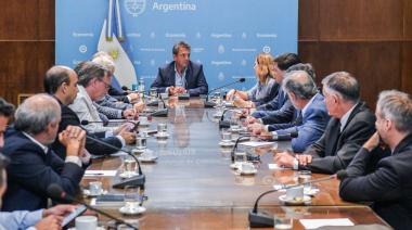 Massa se reunió con gobernadores para avanzar en el pago de sueldos y aguinaldos