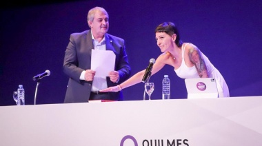Mayra: “Alcanzar momentos de felicidad se logra con decisiones políticas cuidando a la mayoría y no anunciando ajuste, represión y motosierra”