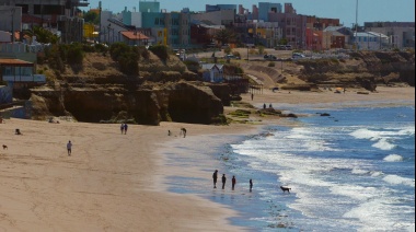 Municipios de la costa admiten "merma" en turismo pero la temporada "cumple expectativas"