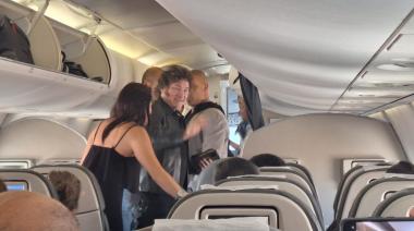 Javier Milei viajo acompañado de la Diputada Juliana Santillán al festejo de su pareja