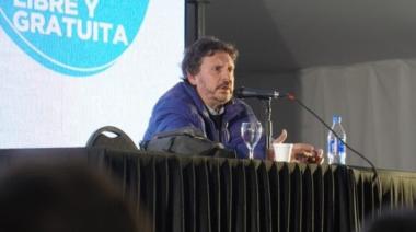 "Voces bonaerenses": el nuevo ciclo que presentó Felipe Pigna en La Plata