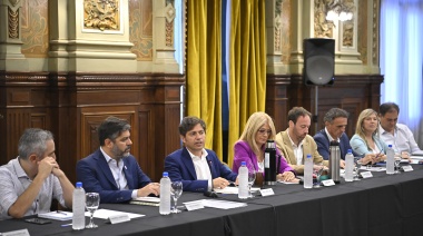 Kicillof y los intendentes UCR impulsarán una nueva ley que regule los medicamentos