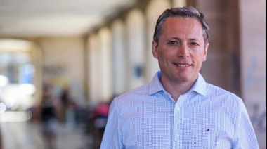 El intendente Gray busca frenar los aumentos en los peajes