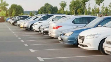 El municipio de Bahía Blanca volvió a cobrar patentes de autos cuyos modelos van de 1990 a 2000