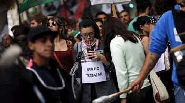 Las expectativas de contratación se mantienen bajas desde hace un año