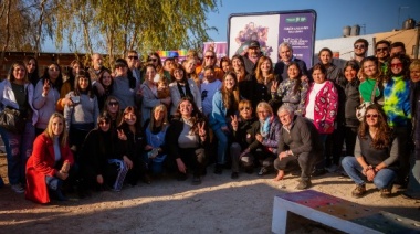 Inauguración de la Plaza "Mujeres en Pie de Lucha"