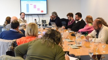 Provincia se reunió con los gremios y la semana que viene habría convocatorias