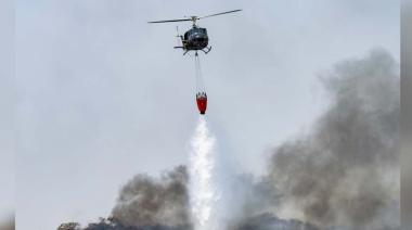 La Provincia de Buenos Aires colabora con helicópteros para combatir el fuego en Córdoba